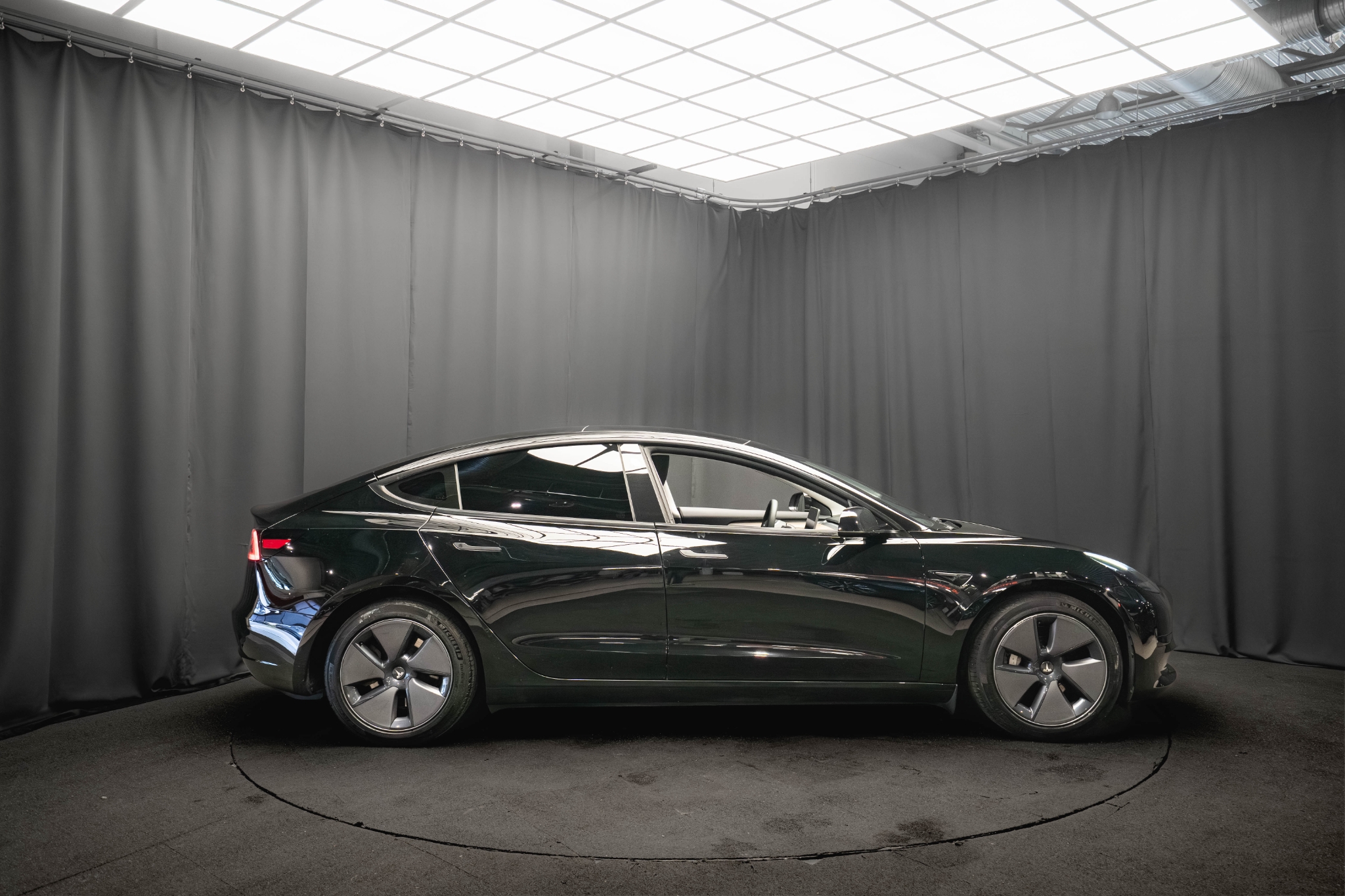 Tesla Model 3 Standard Range PANO LÄDER 2023, photo 6/44
