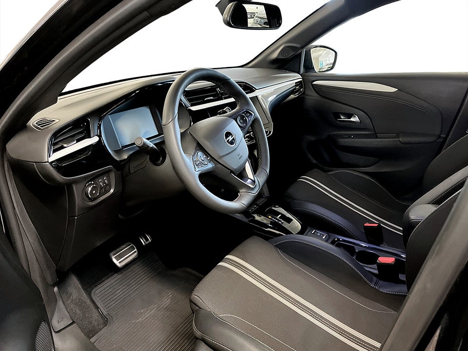 Bild på Opel Corsa GS 1.2 PT 100hk Aut B-KAMERA CARPLAY