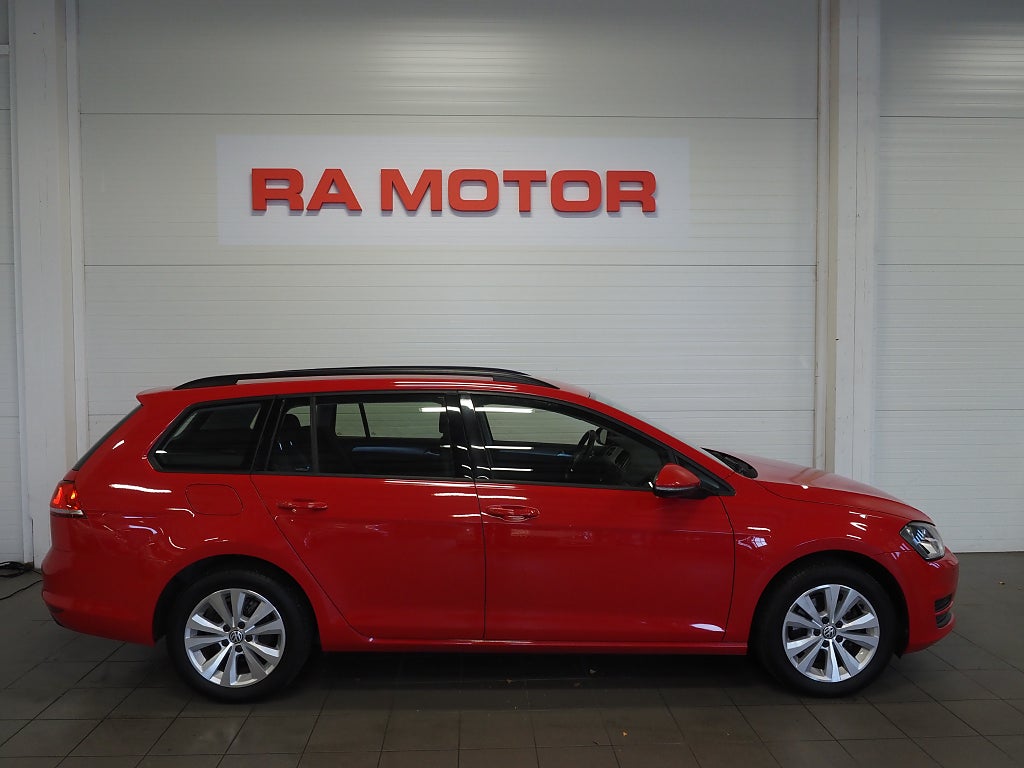 Volkswagen Golf Sportscombi 1.2 TSI 110hk | Drag | Backkamera | 2017