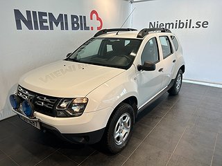 Dacia Duster 1.6 SCe Värmare/SoV/Dragkrok/Extraljus/Sv-Såld