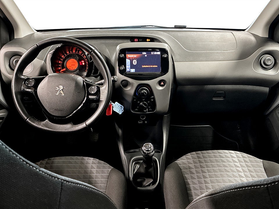 Bild på Peugeot 108 5D Active 1.0 VTi 72hk BACKKAMERA