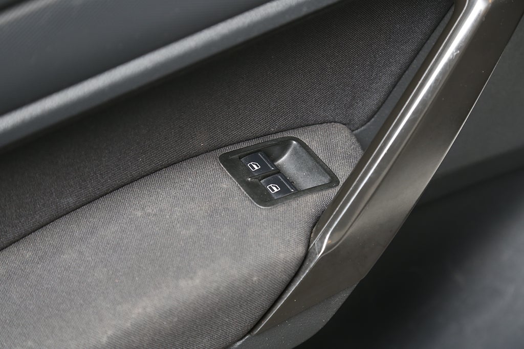 Volkswagen Caddy Maxi Life 2,0 TDI 4M Comfortline 7-sits Värmare Drag 2020