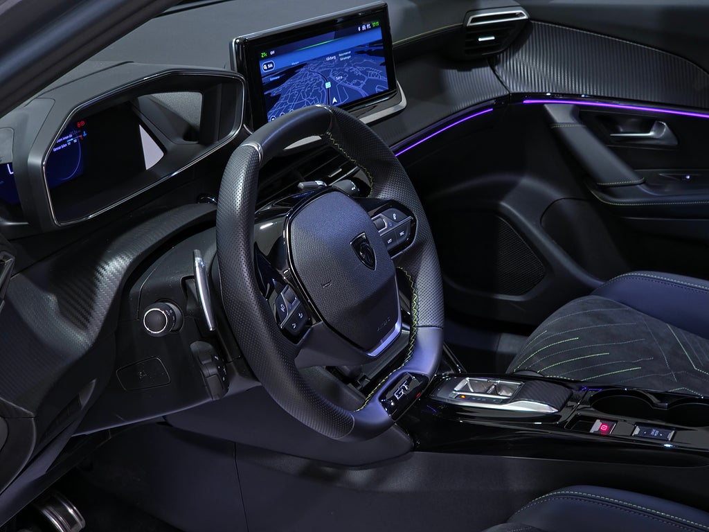 Bild på Peugeot 2008 GT 130hk Öppningsbar Panorama glastak 