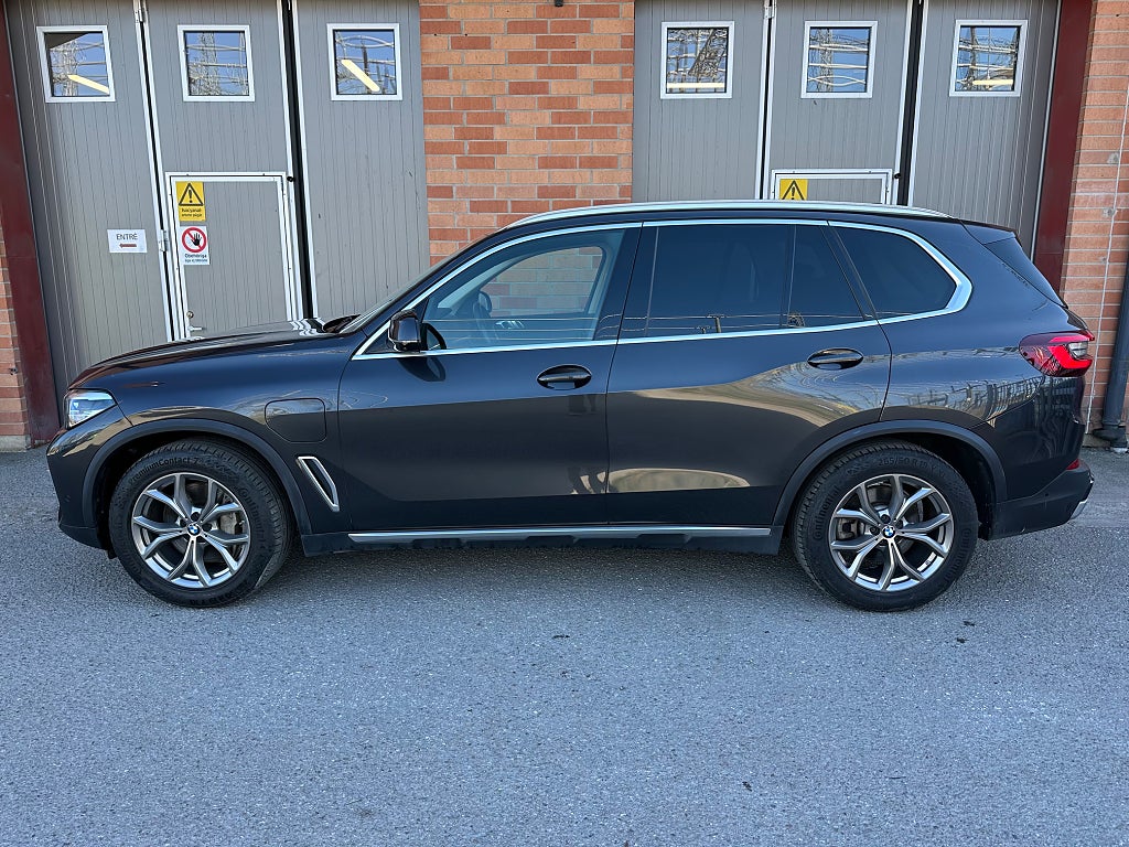 BMW X5 xDrive45e, Panorama, HK ljud, 4 zones klima, 360 Kamera