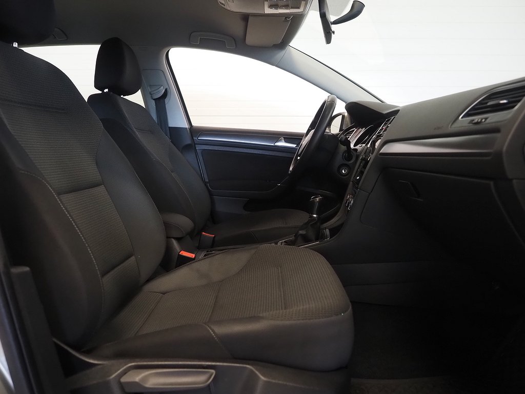 Volkswagen Golf 1.0 TSI Carplay Adaptiv farthållare 110hk 2018