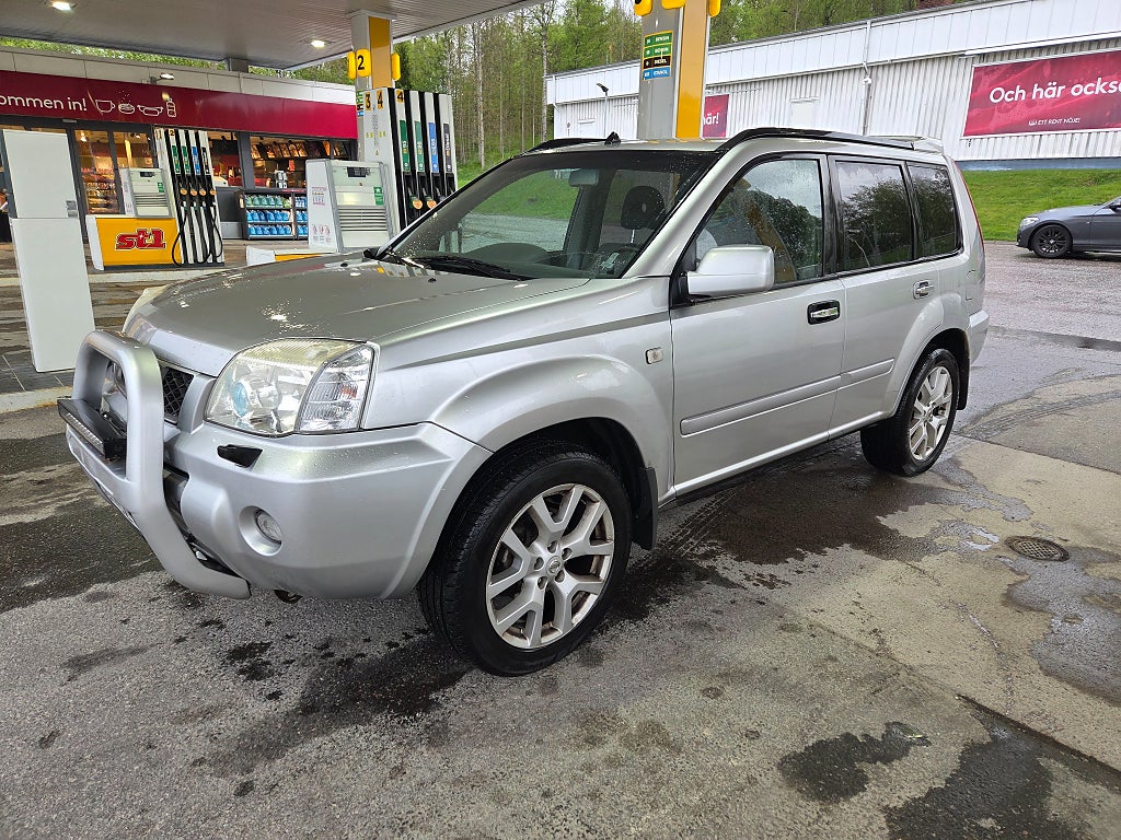 Nissan X-Trail 2.5 4x4 Euro4 DRAG NYBES NY SERVAD