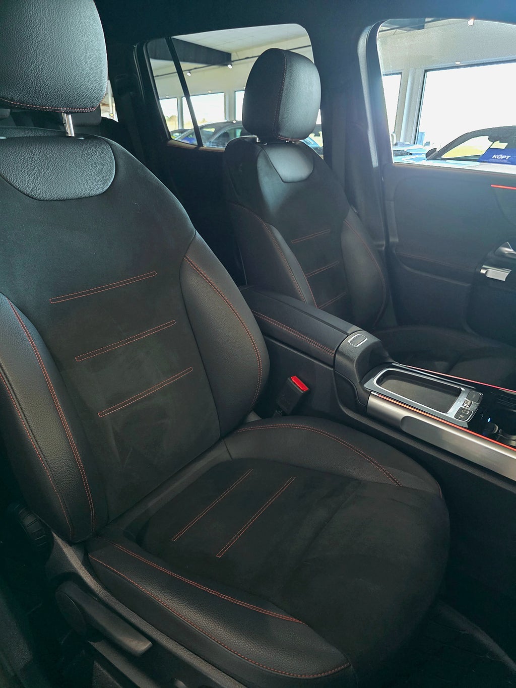 Mercedes-Benz GLB 200 AMG 7sits Värmare Advanced Plus - bild 14