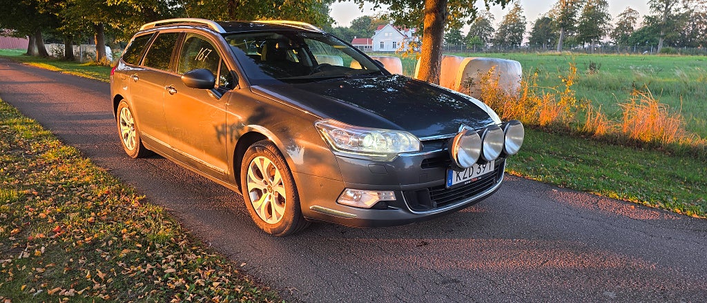 Citroen C5 Tourer BlueHDi Euro 6 Svensksåld, GPS, Dragkrok