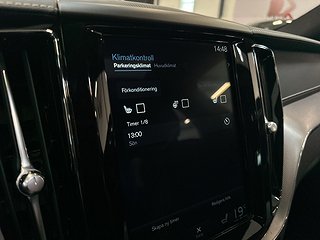 Volvo XC60 Recharge T8 AWD R-Design S&V-Hjul/Drag/Pano/360
