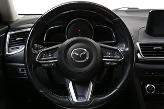 Halvkombi Mazda 3 16 av 26