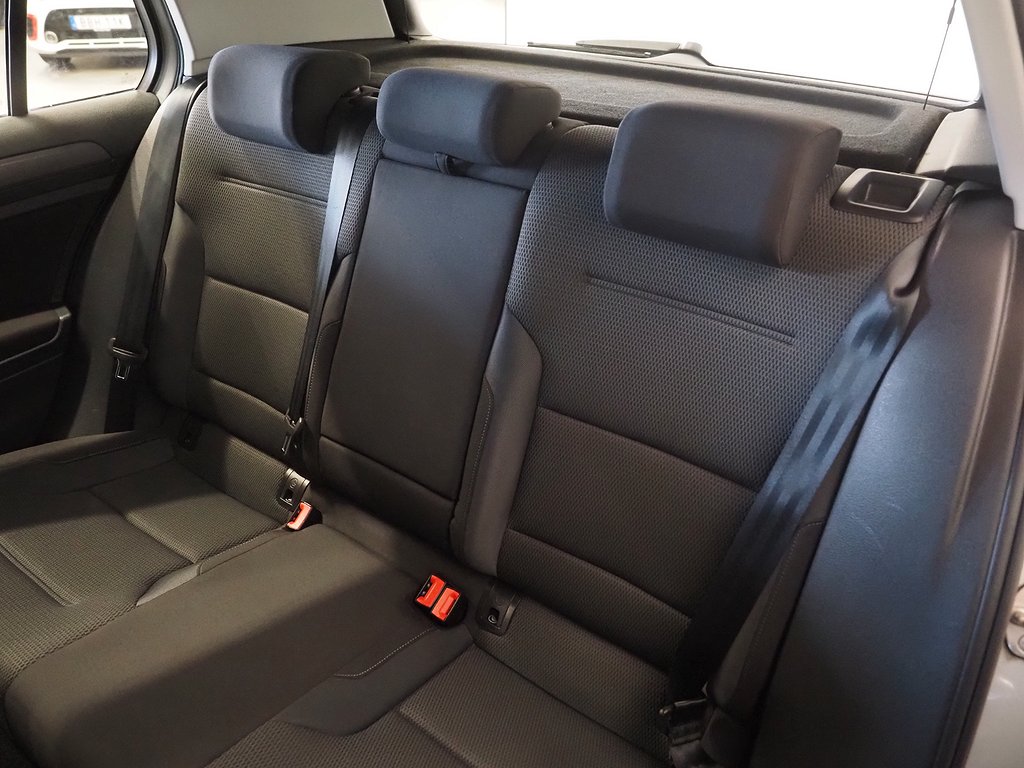 Volkswagen Golf 1.0 TSI Carplay Adaptiv farthållare 110hk 2018