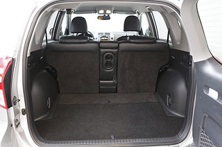 SUV Toyota RAV4 16 av 16