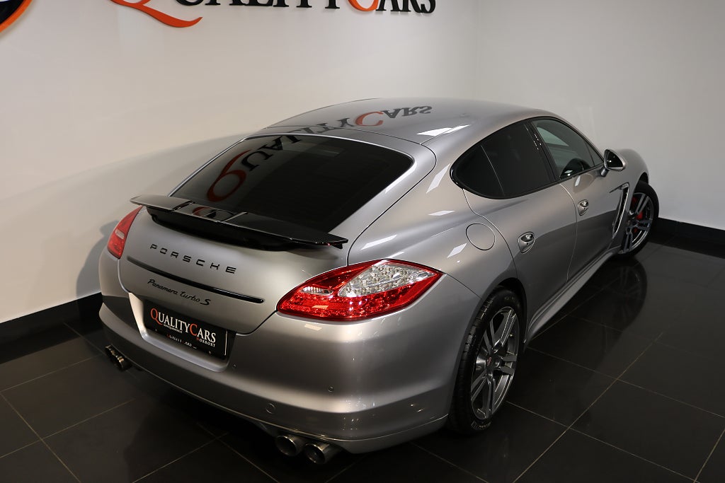 Porsche Panamera 2012 - miniatyr 25