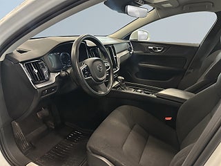 Volvo V60 Cross Country D4 AWD Advanced SE II S&V-hjul/Drag/H/K/Kamera/Dvärm – bild 7
