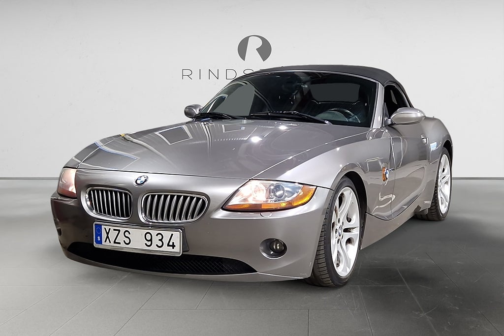 BMW Z4 3.0i 231 HK AUT SMG Cabriolet SKINN 10800MIL 18"