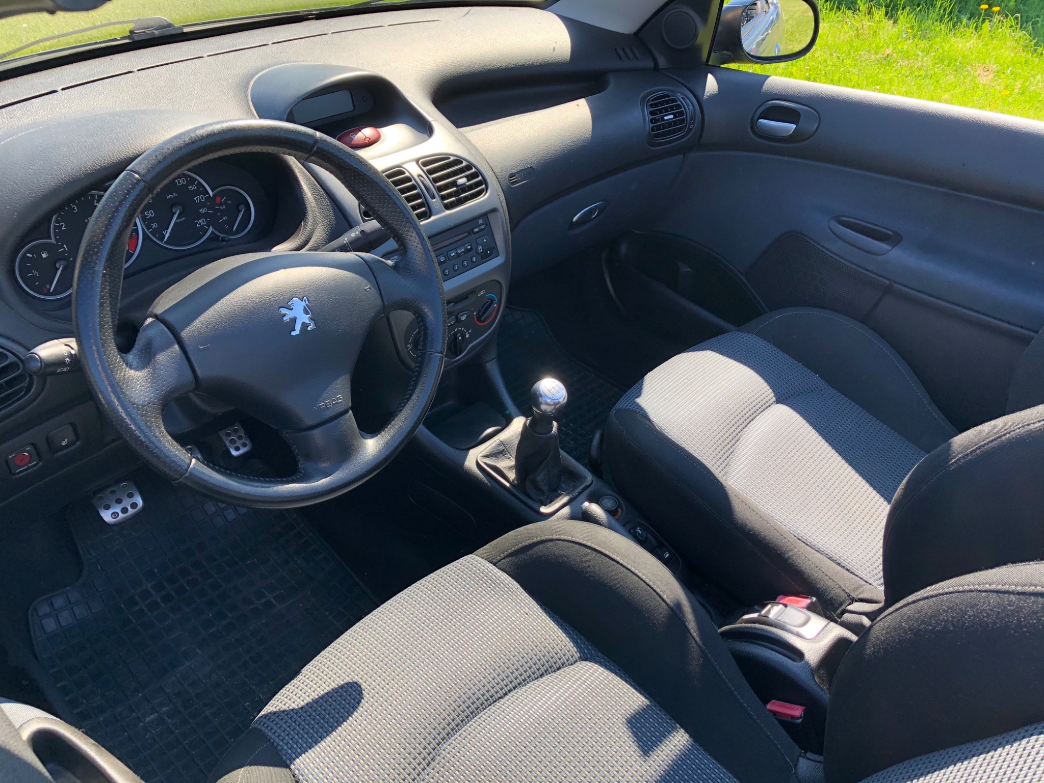 Peugeot 206 CC 1.6 109hk 2006, kuva 4/35