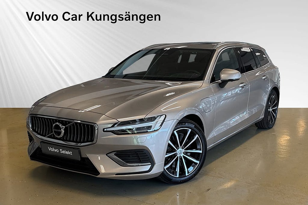 Volvo V60 Recharge T6 Plus Bright Pano Harman/Kardon 360-...