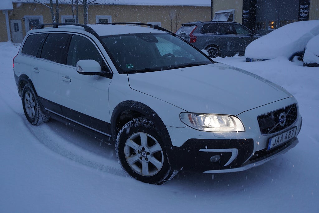 Volvo XC70 D4 AWD Aut Classic, Momentum drag Värmare