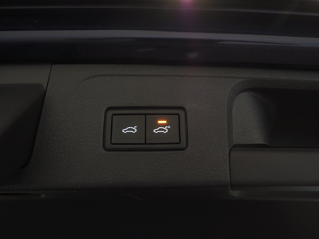 Volkswagen Passat SC 1.4 TSI 150hk |Cockpit|Navi|Värmare| 2018