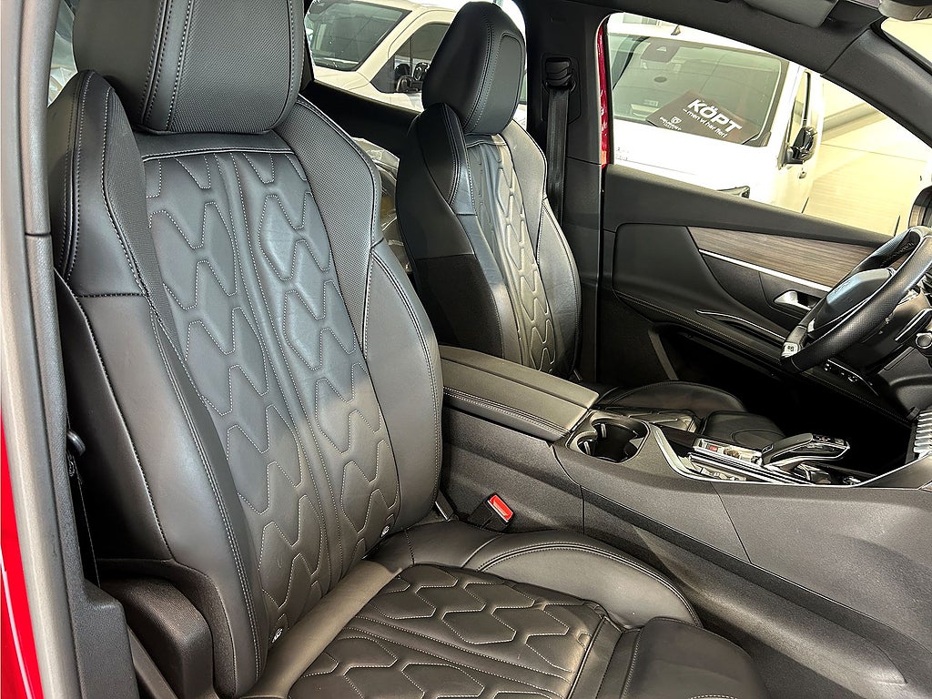 Bild på Peugeot 3008 GT 1.2 PT 130hk Aut - B-KAMERA,CARPLAY,NAV