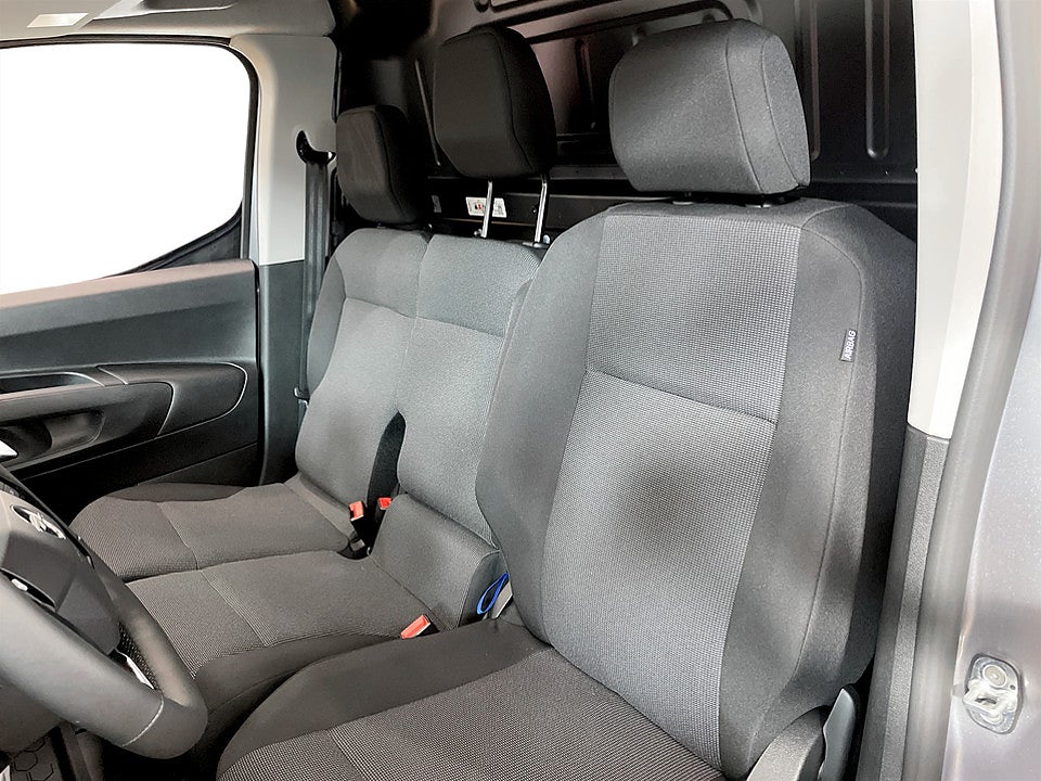 Bild på Opel Combo Elite 130hk Aut L2 - DIESELVÄRMARE MM INGÅR!