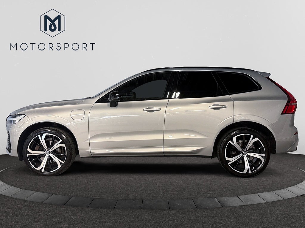 Volvo XC60 Recharge T8 AWD R-Design Adap-fart Drag Navi H/K Pano bild 3