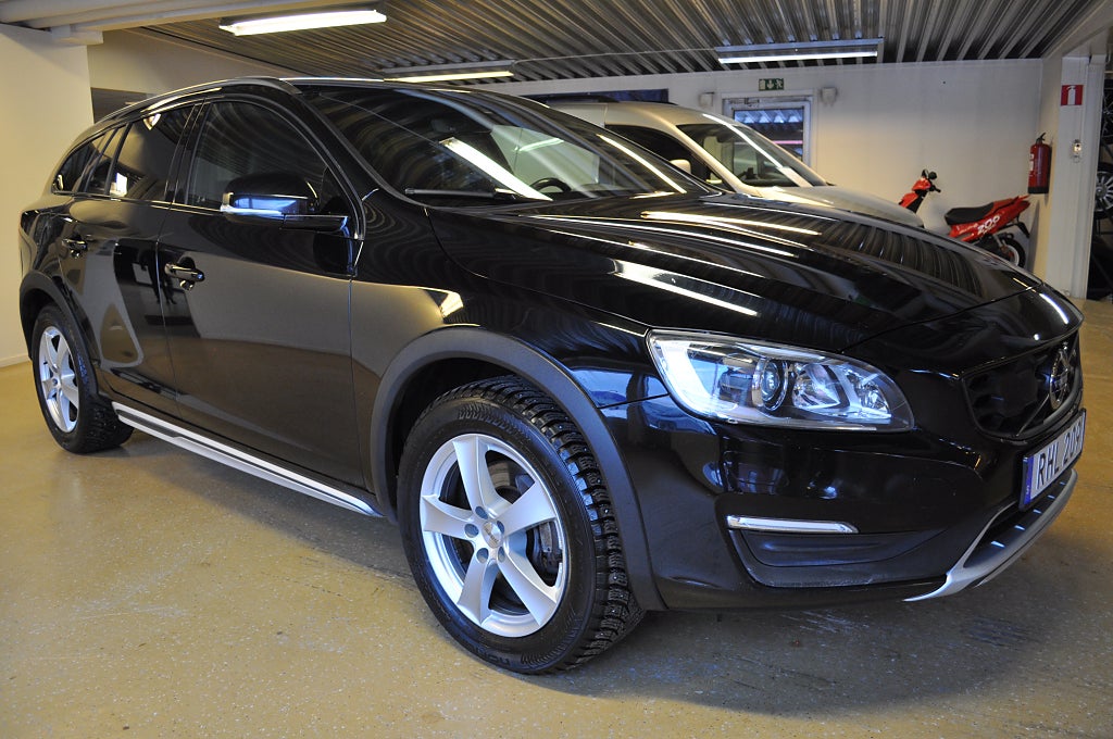 Volvo V60 Cross Country D3 Geartronic Classic Summum 