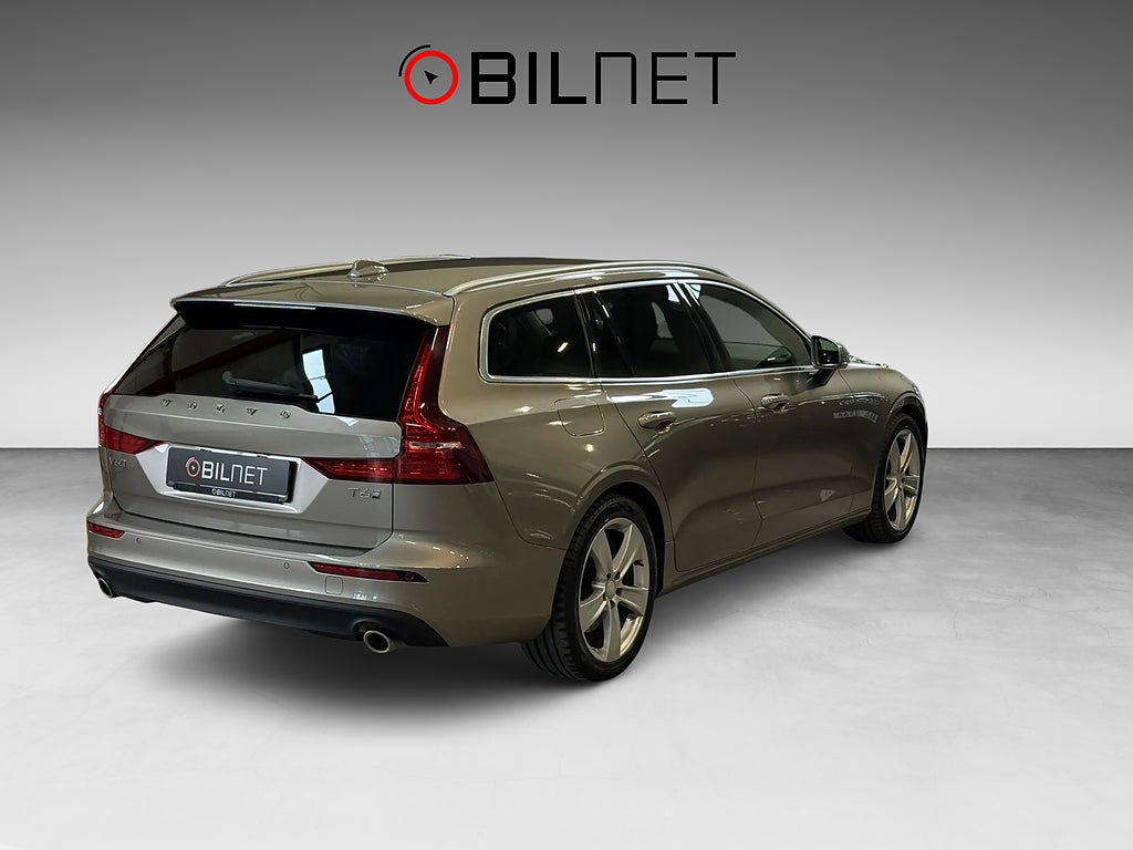 Volvo V60 T6 Twin Engine AWD *3,99%*Momentum Advanced Kamera BLIS