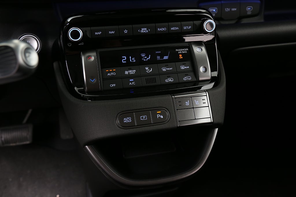 Hyundai Inster 49kWh Advanced 370 km Värmepump FD. demobil 2025