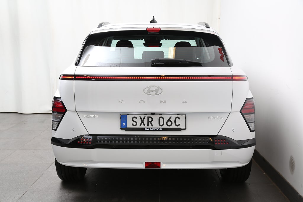 Hyundai Kona Electric Long Range Essential 512km räckvidd | Moms 2026