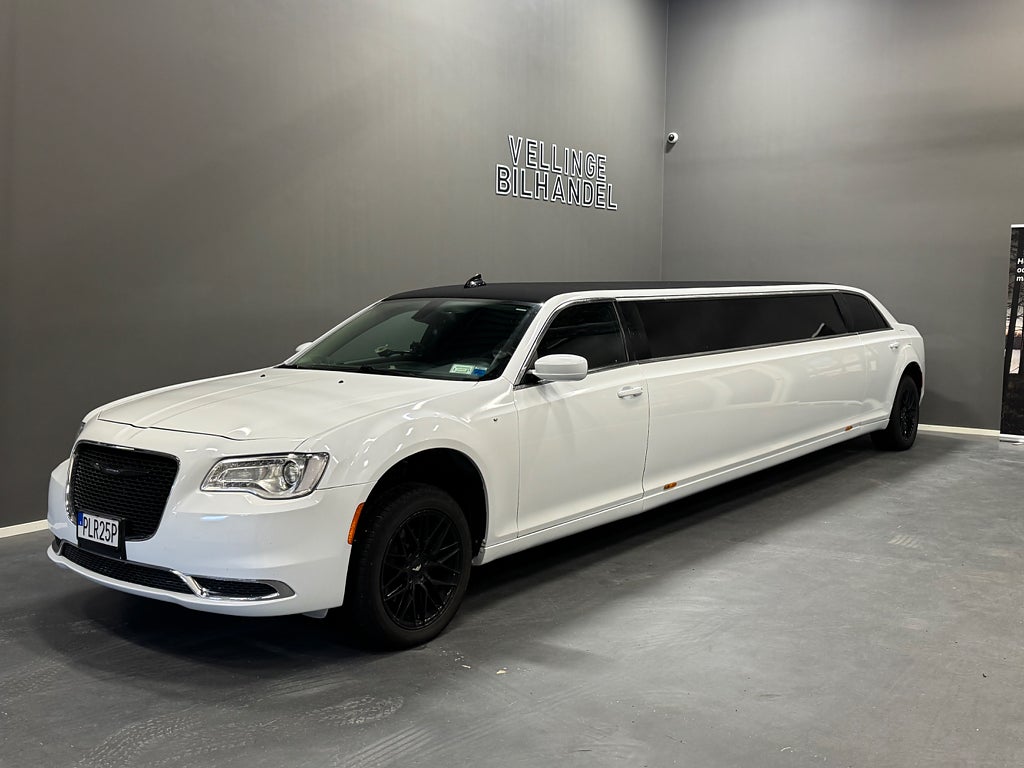 Chrysler 300C 3.6 V6 Pentastar MOMS  LIMOUSINE 
