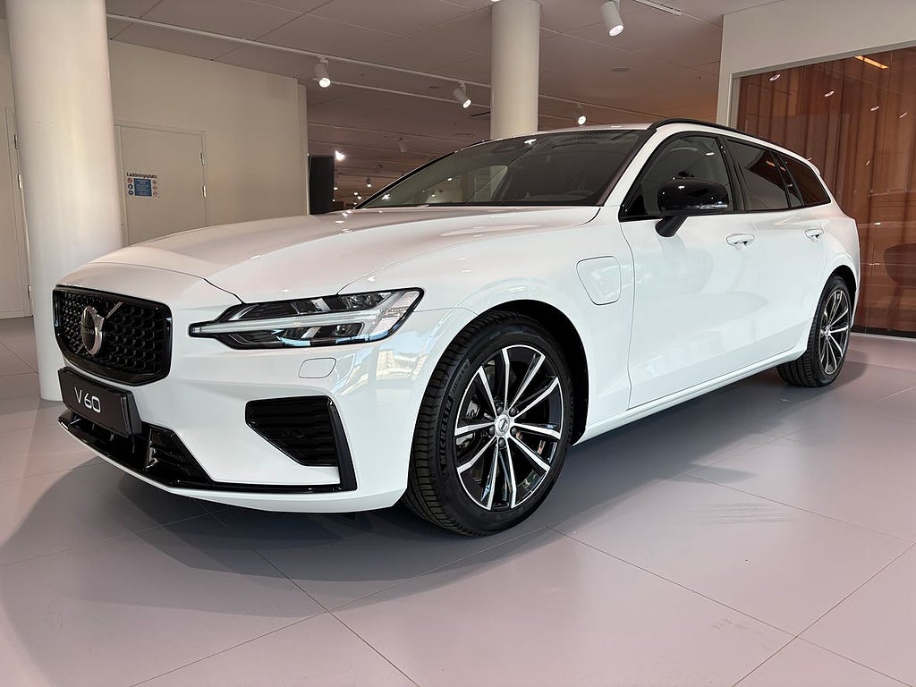 Volvo V60 T6 Plus Dark Nordic Edition