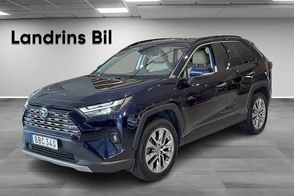 Toyota RAV4 Hybrid AWD Executive Premium *Vinterhjul*Dragkrok*