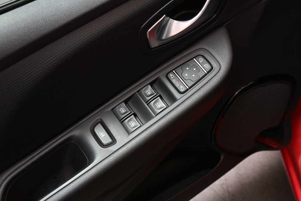 Renault Clio IV Phll Energy TCe Intens 5-D Navi Stylepaket 2017