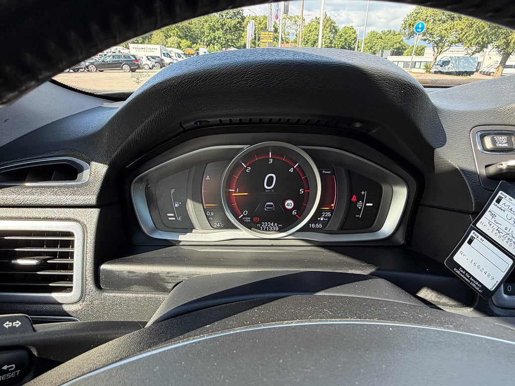 Volvo V70 D3 Classic, Momentum 150 hk