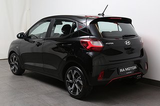 Halvkombi Hyundai i10 3 av 21