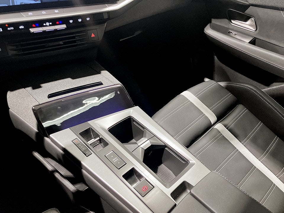 Bild på Opel Grandland Ultimate GS Hybrid 136hk Aut - DEMO