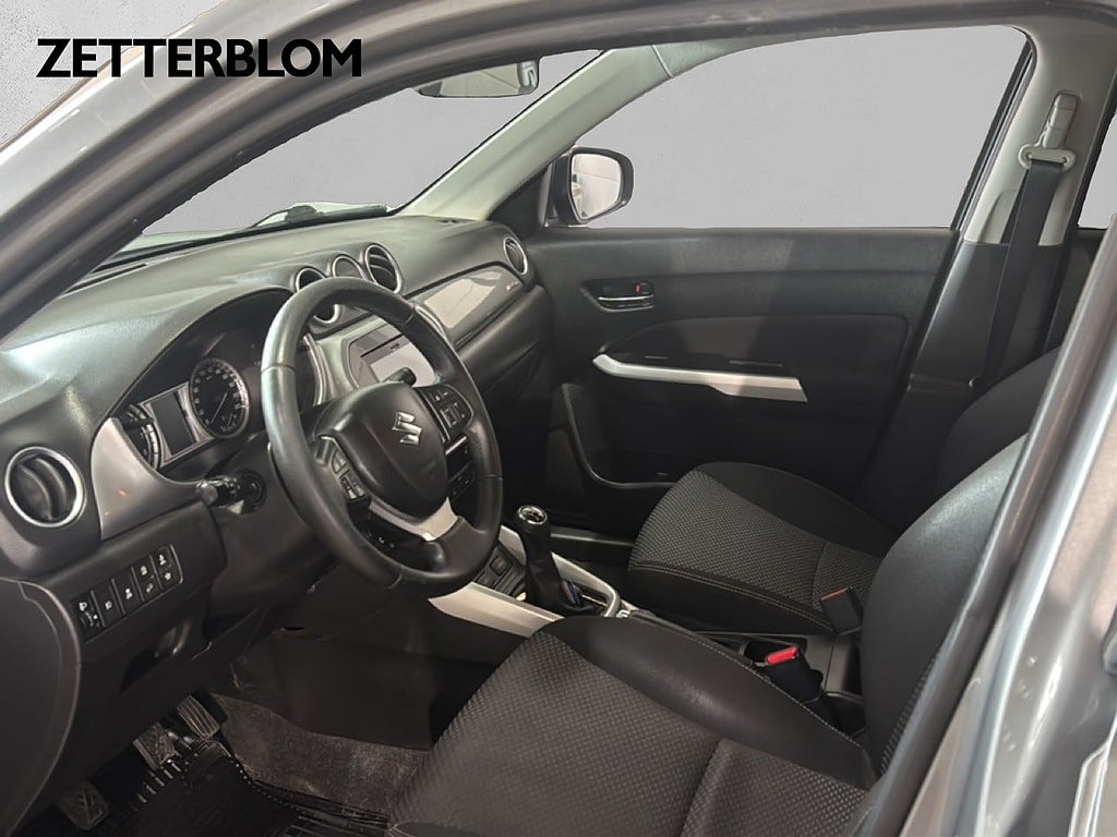 SUV Suzuki Vitara 8 av 14
