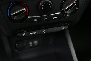 Halvkombi Hyundai i20 23 av 24