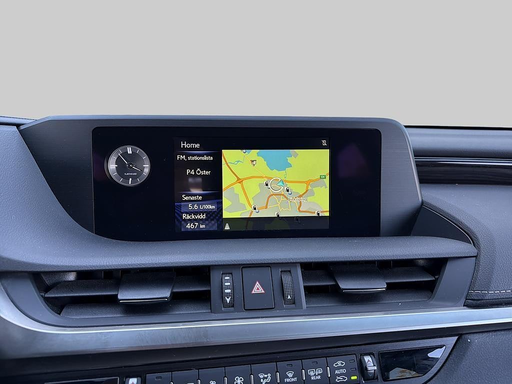 Lexus ES300h 2021 - miniatyr 14