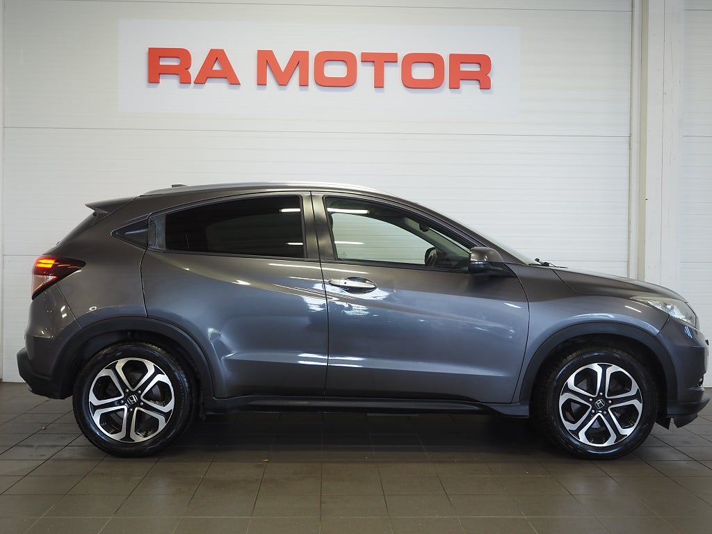 Honda HR-V 1.5 i-VTEC 131hk Executive |Drag|Pano|Kamera|Navi| 2016