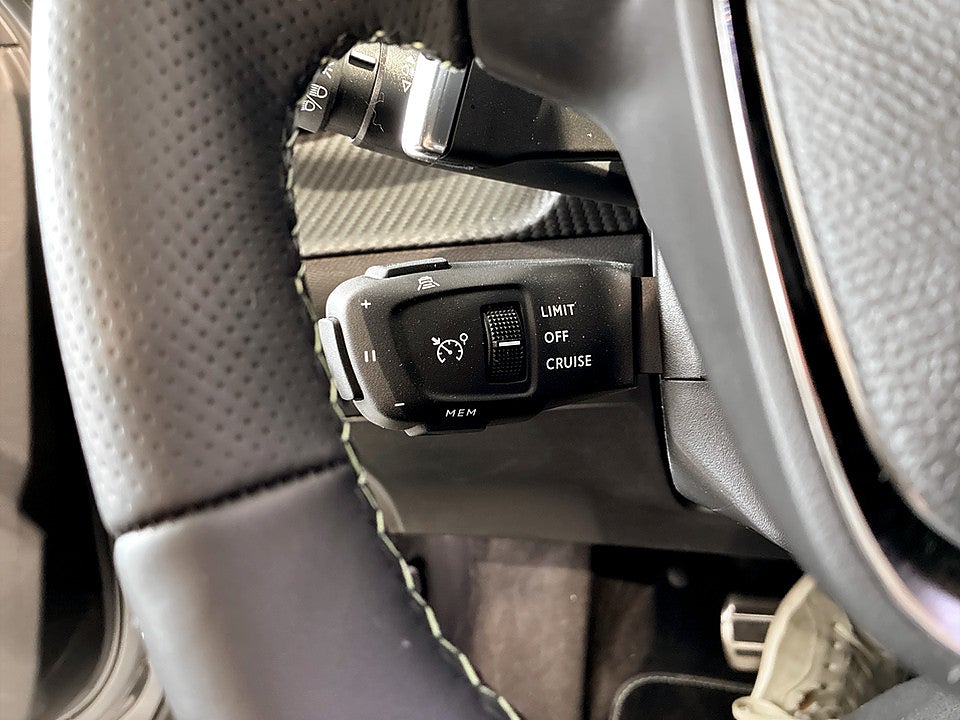 Bild på Peugeot 2008 GT 1.2 PT 130hk Aut B-KAMERA CARPLAY