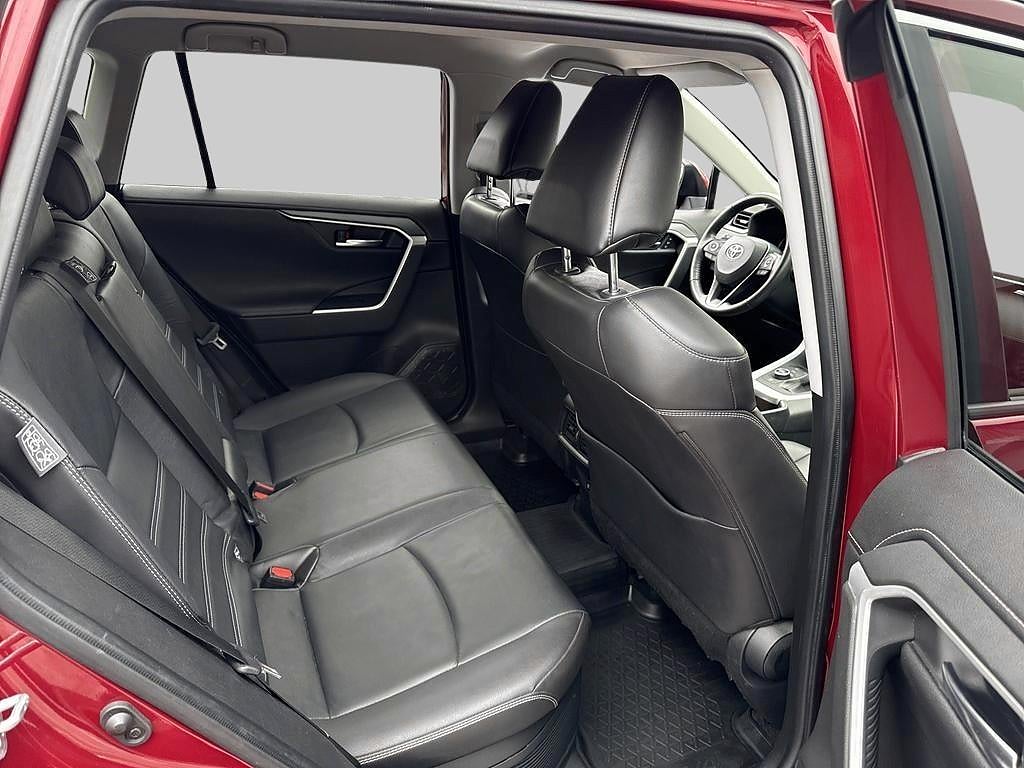 Toyota RAV4 2021 - miniatyr 8