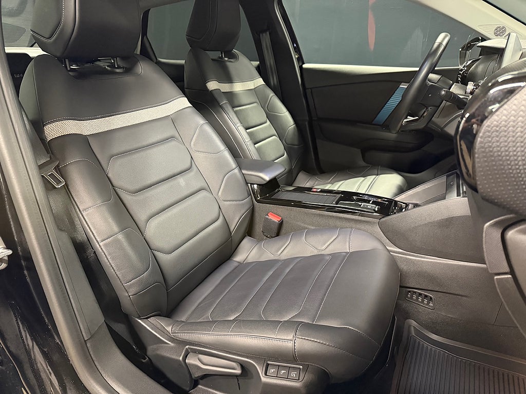 Bild på Citroën e-C4X X SHINE Exklusive Electric 136hk Back/Nav