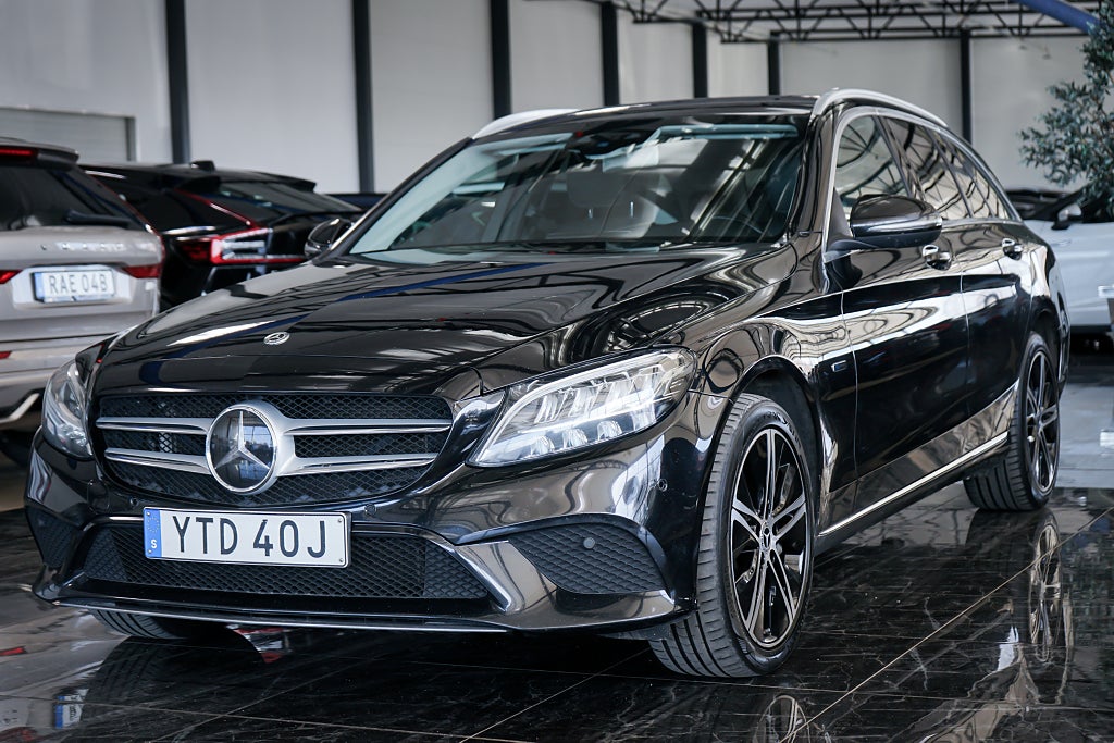 Mercedes-Benz C 300 T de 9G-Tronic Avantgarde Distronic Drag Plug-In 