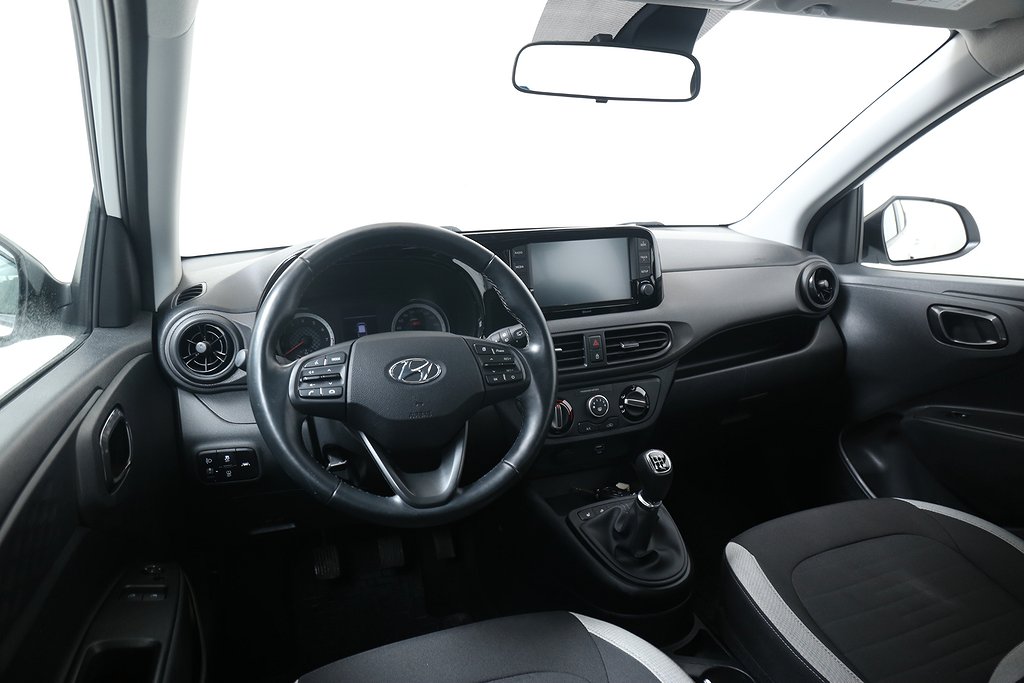Hyundai i10 1,0 67hk Essential 5-D CarPlay Bluetooth 2021