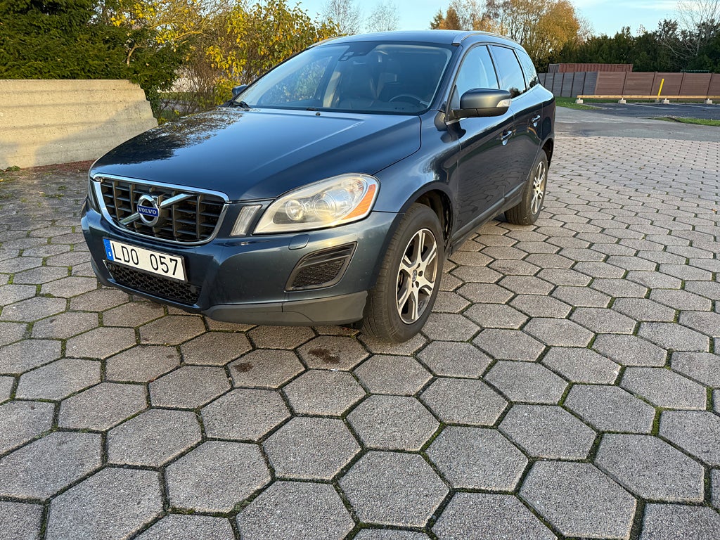 Volvo XC60 D5 AWD Summum Fullservad Dragkrok 