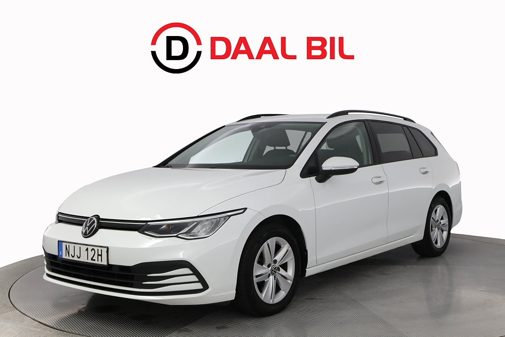Volkswagen Golf SPORTSCOMBI 1.5 eTSI 131HK COCKPIT DRAG VÄRMARE B-KAM