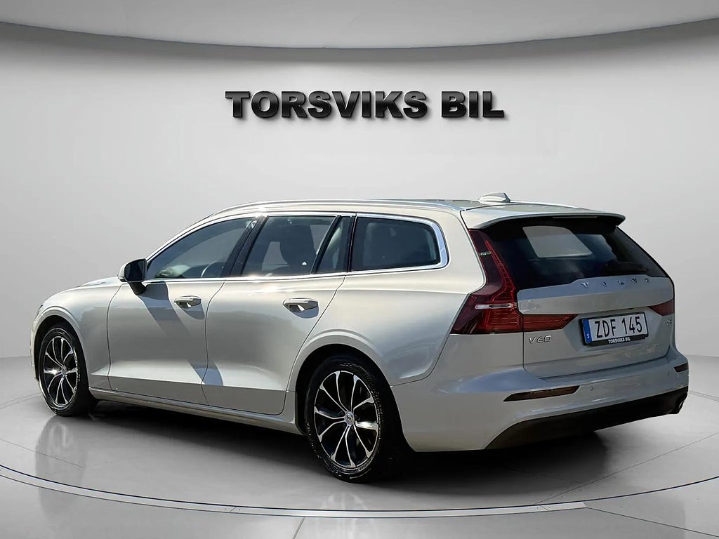 Volvo V60 D3 Momentum 2 Brukare Ny servad - miniatyr 3