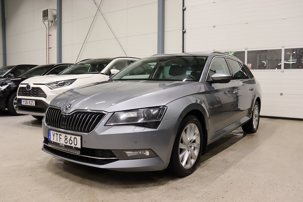 Skoda Superb 2.0 TDI 4x4 Business Drag D-Värm Pano 190hk